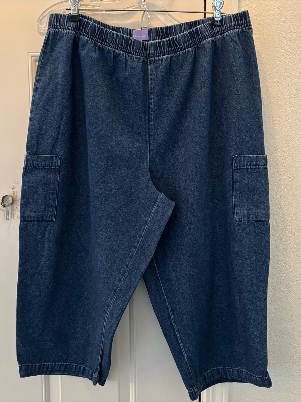 Laura Scott Dark Navy Relaxed Cargo Capri/Cropped Jeans XL